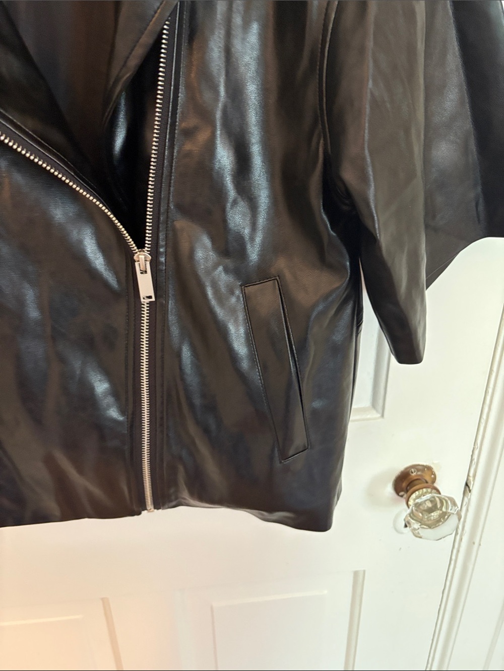 Elan Black Short-Sleeve Leather Zip-Front Jacket - Picture 5 of 11